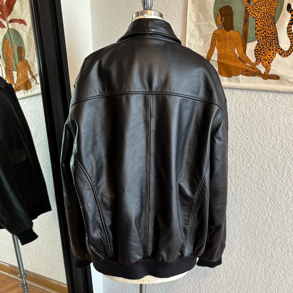 Leather flight jacket - Picture 5 of 13